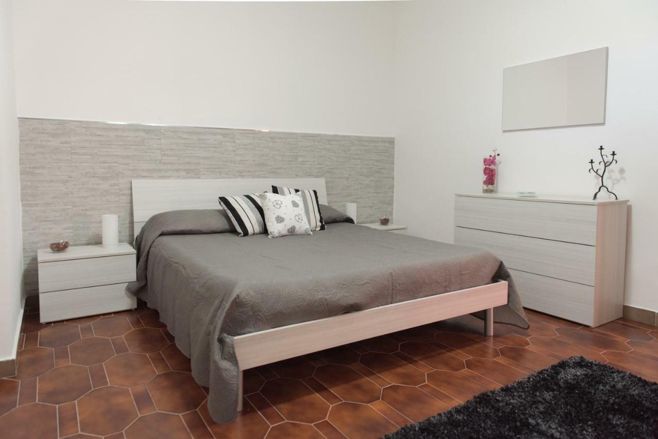 Villa Rosa Luxury Apartment 蒙德罗 外观 照片